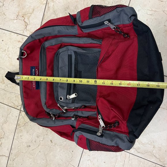 California Pak Carry On Multi Compartments Red /Black Backpack. - Picture 7 of 12